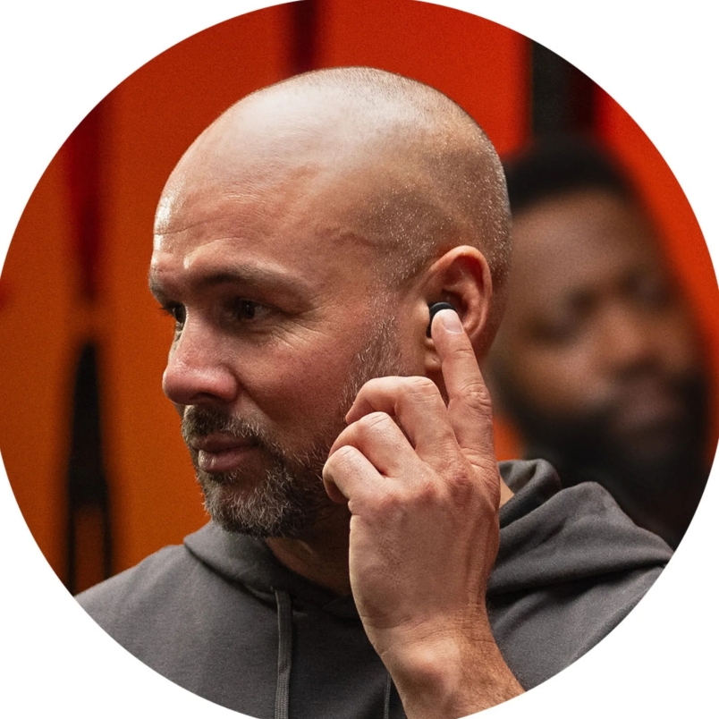  active-ix_man-tapping-hearing-ai.jpg 